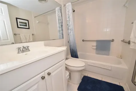 1608 Bayhouse Point Drive Sarasota FL 34231