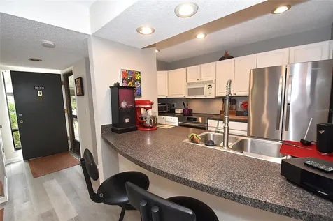 1608 Bayhouse Point Drive Sarasota FL 34231