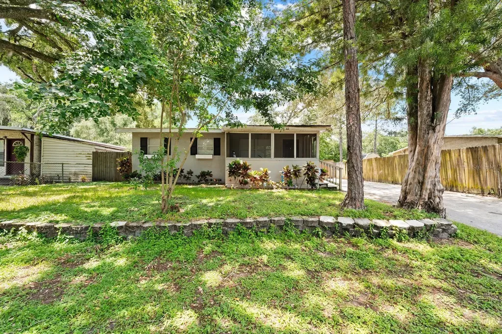 14910 Pinecrest Road Tampa FL 33613