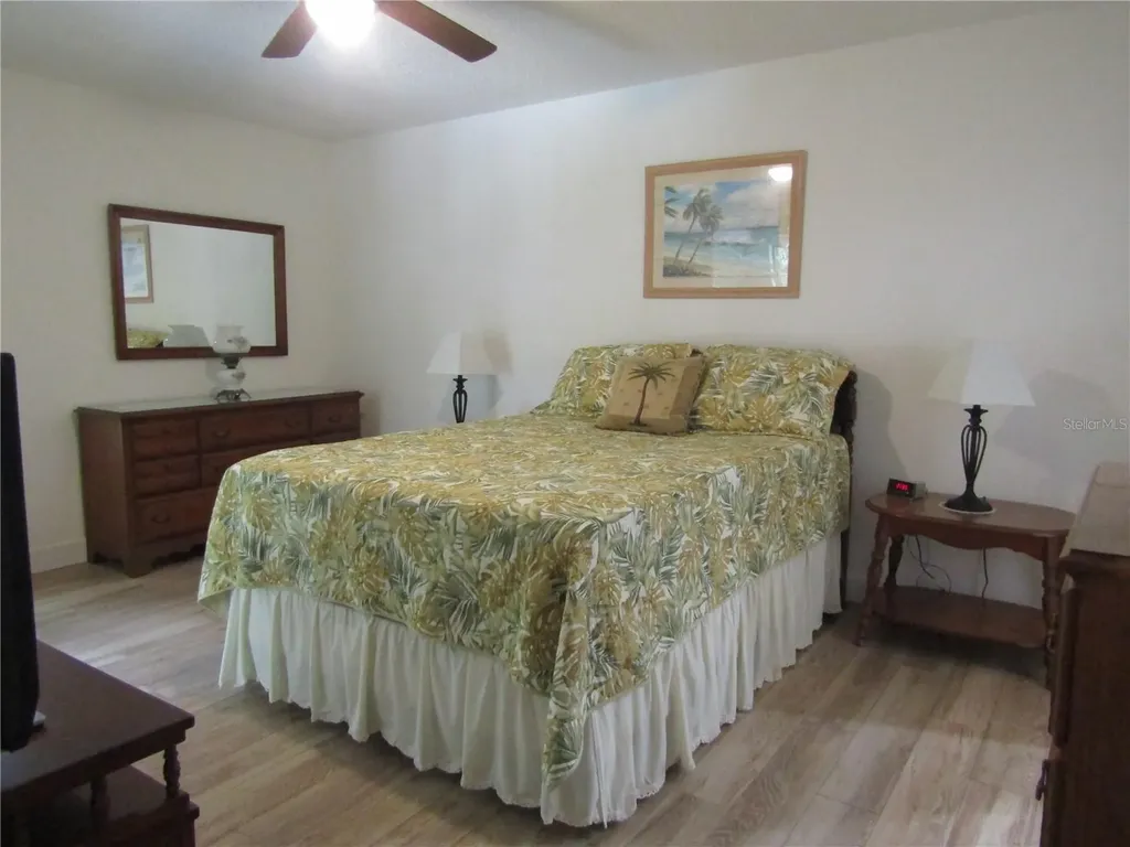 4757 Winslow Beacon Sarasota FL 34235