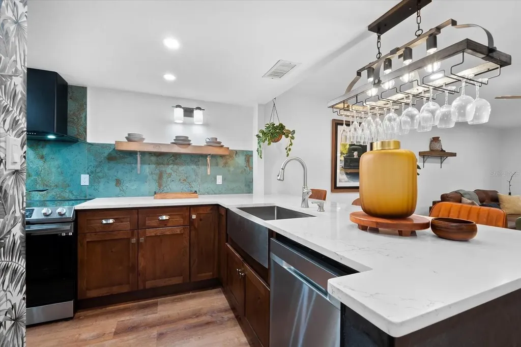3700 S Osprey Avenue Sarasota FL 34239