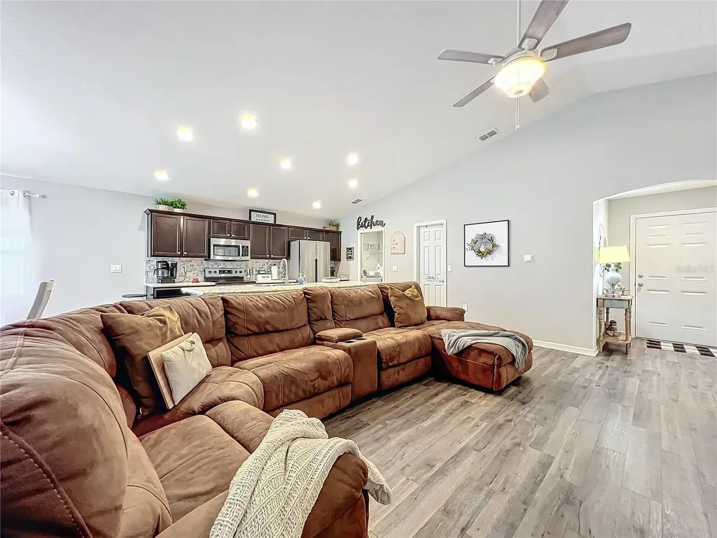 653 Persian Drive Haines City FL 33844