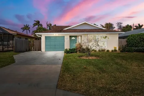 755 106th Avenue N Naples FL 34108