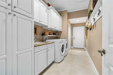 5024 NW 58th Street Gainesville FL 32653