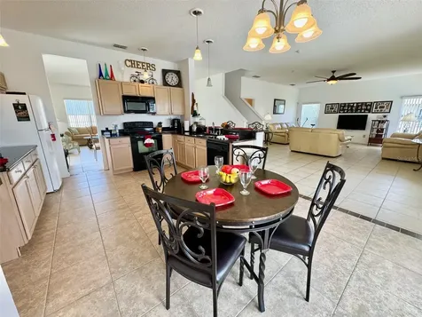354 Lockbreeze Drive Davenport FL 33897