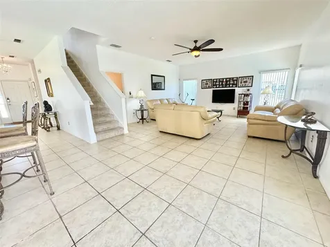 354 Lockbreeze Drive Davenport FL 33897