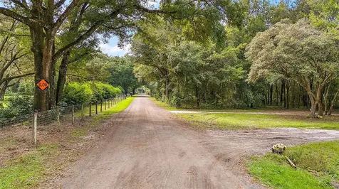 1082 NE 135th Grove Oxford FL 34484