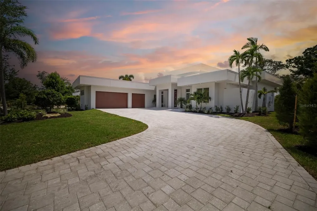 4431 Camino Real Sarasota FL 34231