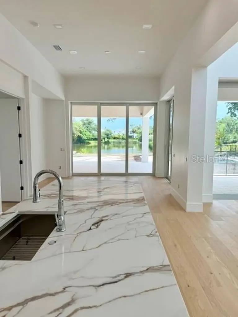 4431 Camino Real Sarasota FL 34231