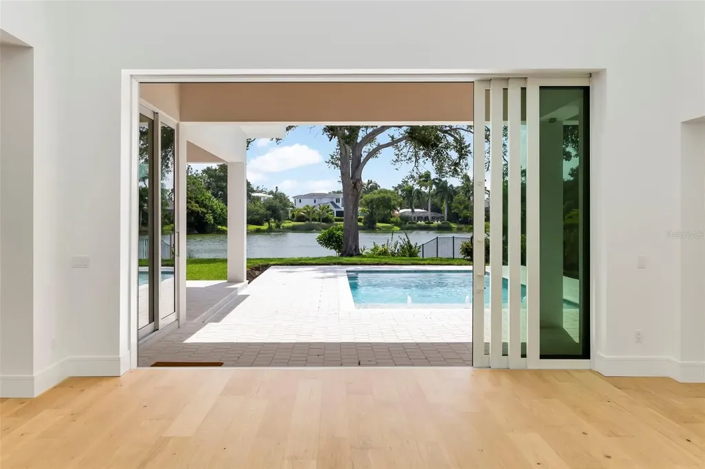 4431 Camino Real Sarasota FL 34231