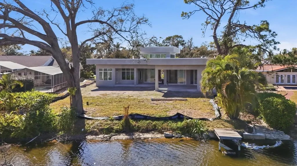 4431 Camino Real Sarasota FL 34231