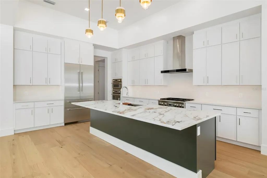 4431 Camino Real Sarasota FL 34231