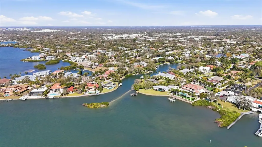 4431 Camino Real Sarasota FL 34231