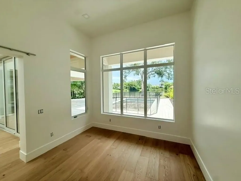 4431 Camino Real Sarasota FL 34231