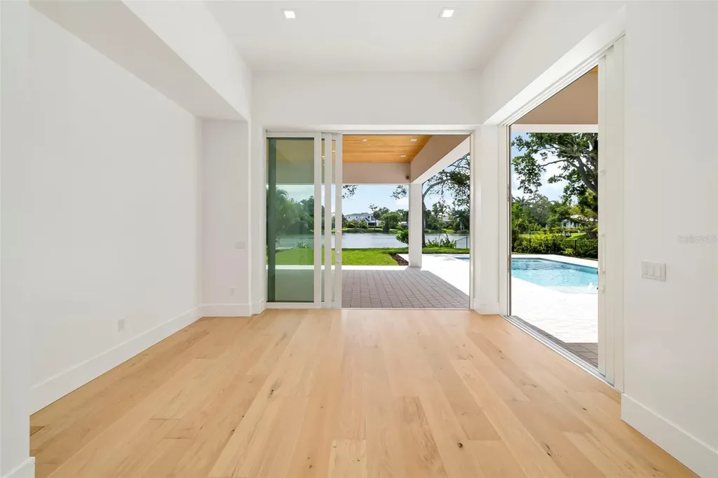 4431 Camino Real Sarasota FL 34231