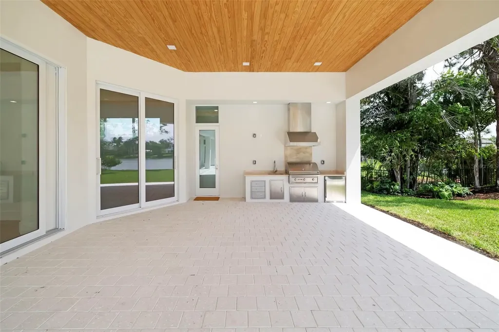 4431 Camino Real Sarasota FL 34231