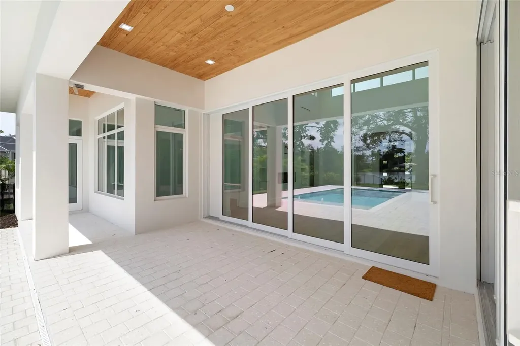 4431 Camino Real Sarasota FL 34231