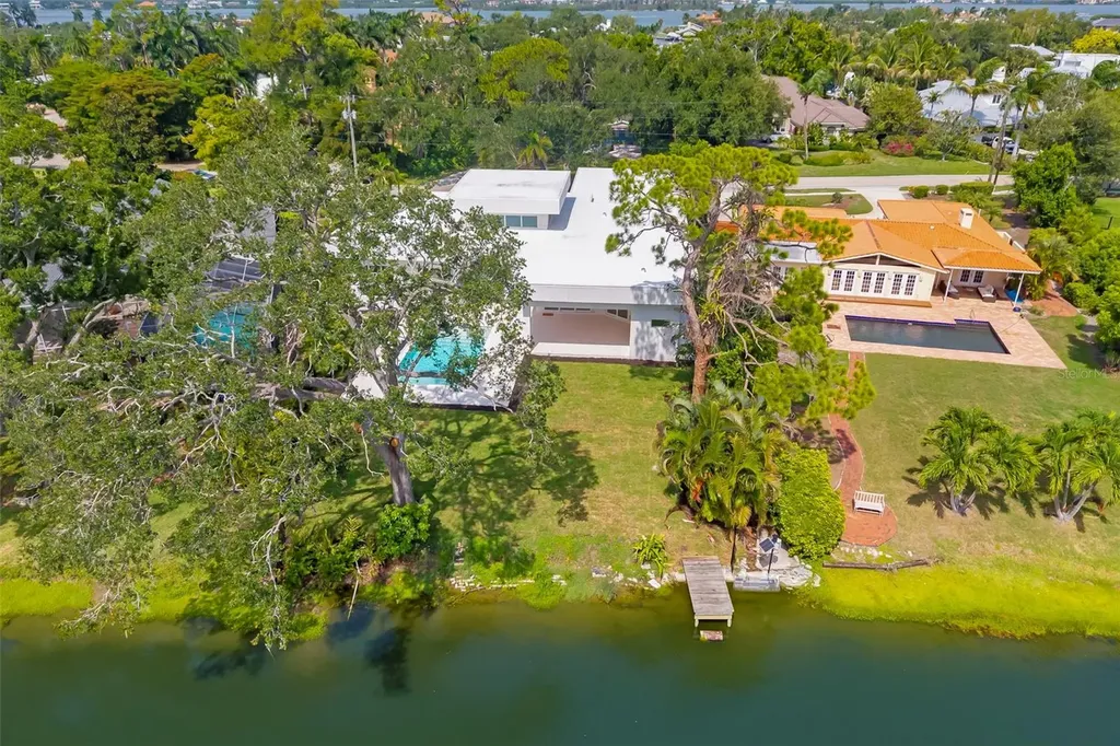 4431 Camino Real Sarasota FL 34231