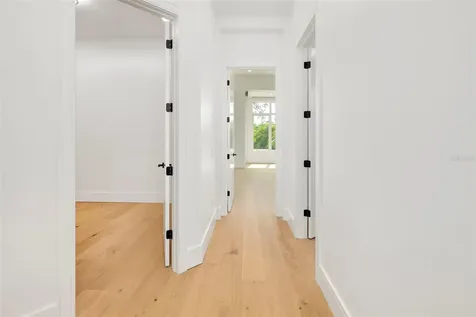 4431 Camino Real Sarasota FL 34231