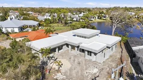 4431 Camino Real Sarasota FL 34231