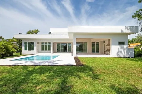 4431 Camino Real Sarasota FL 34231