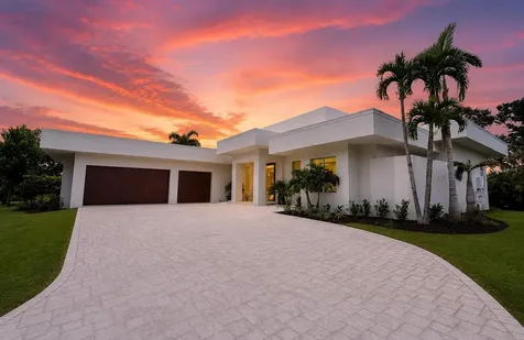 4431 Camino Real Sarasota FL 34231