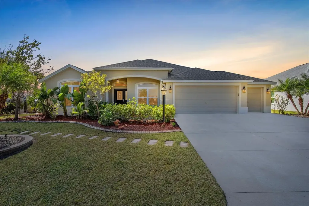 1102 Denicola Drive The Villages FL 32163