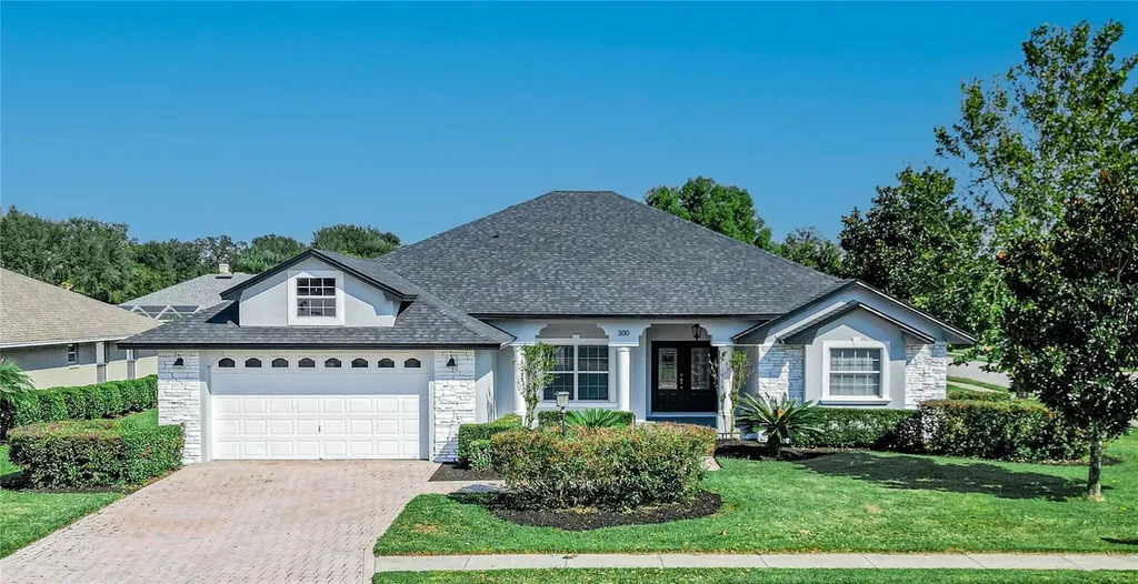 300 Winona Court Auburndale FL 33823