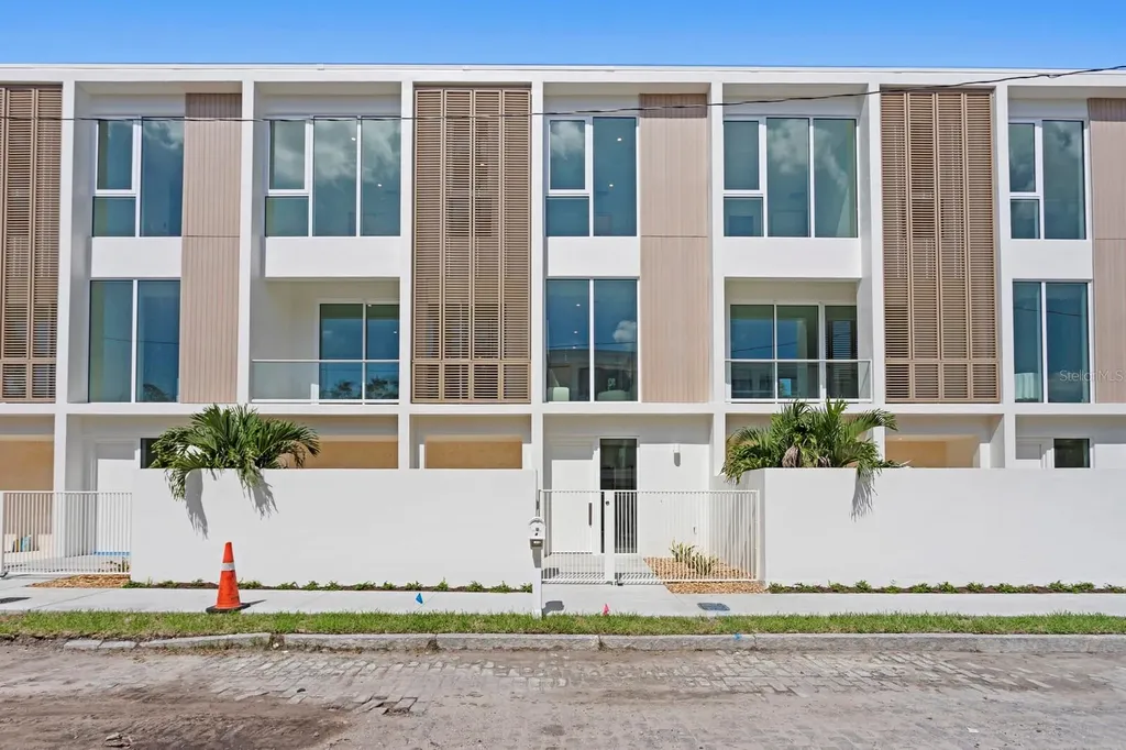 2702 N Woodrow Avenue Tampa FL 33602