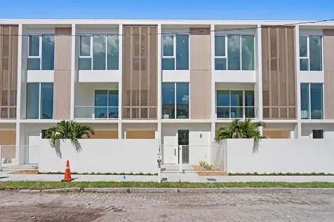 2702 N Woodrow Avenue Tampa FL 33602