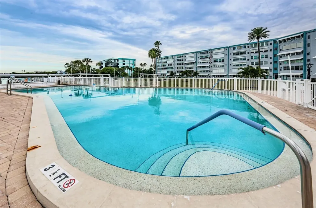 1868 Shore Drive S South Pasadena FL 33707