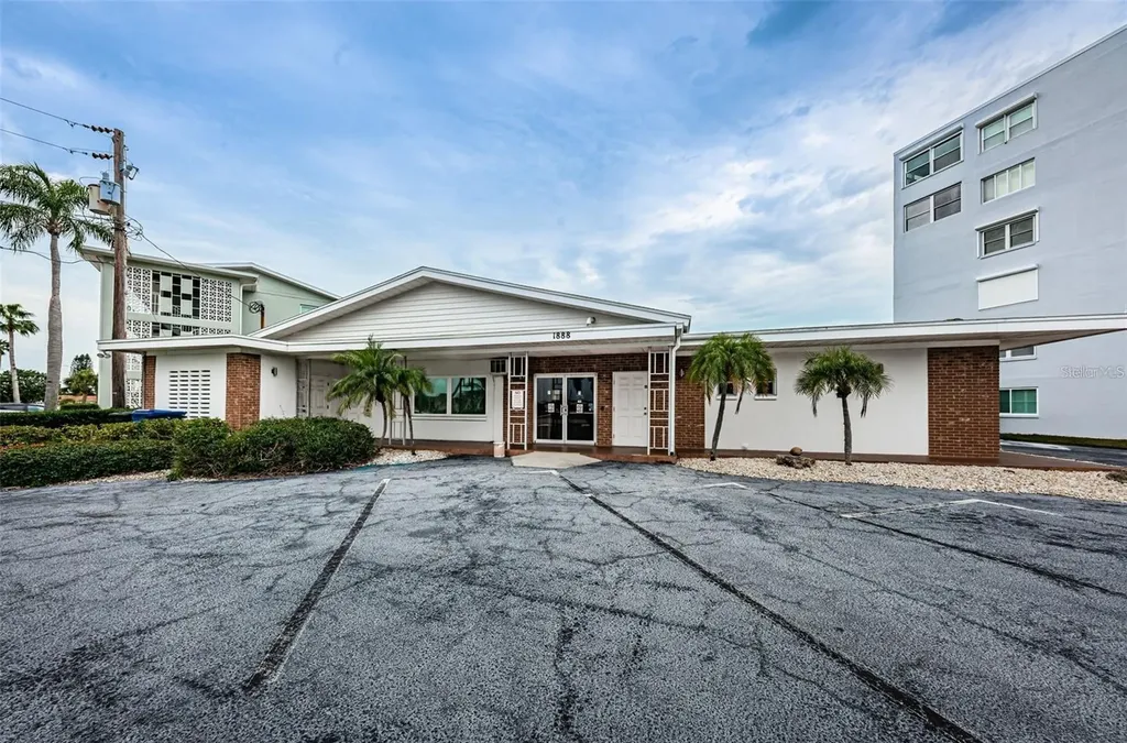 1868 Shore Drive S South Pasadena FL 33707
