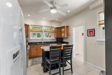 1140 14th Avenue N St Petersburg FL 33705
