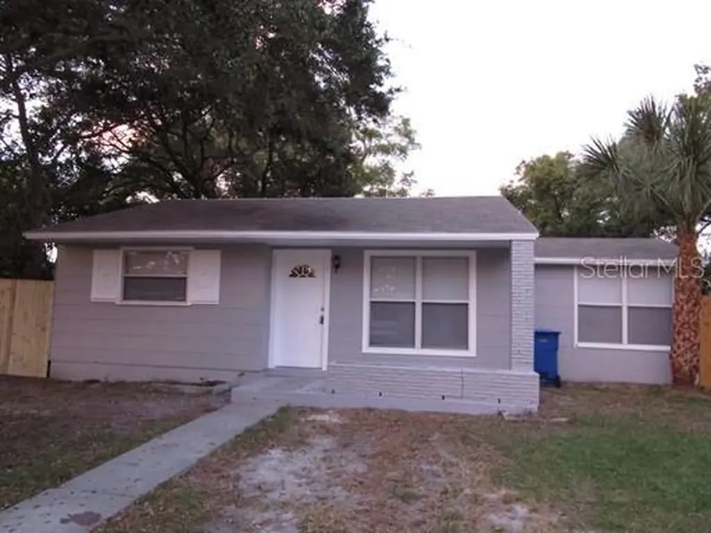 2921 24th Avenue S St Petersburg FL 33712