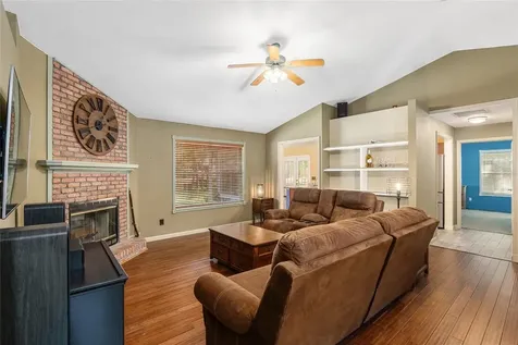 2723 NW 245th Drive Newberry FL 32669