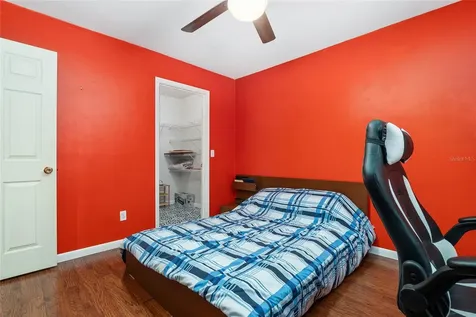 2723 NW 245th Drive Newberry FL 32669
