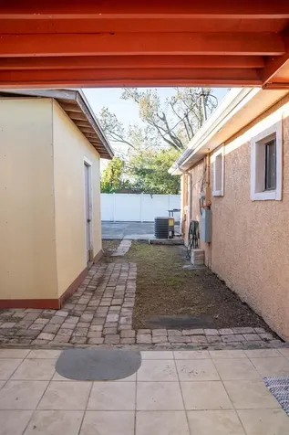 4532 W Hanna Avenue Tampa FL 33614