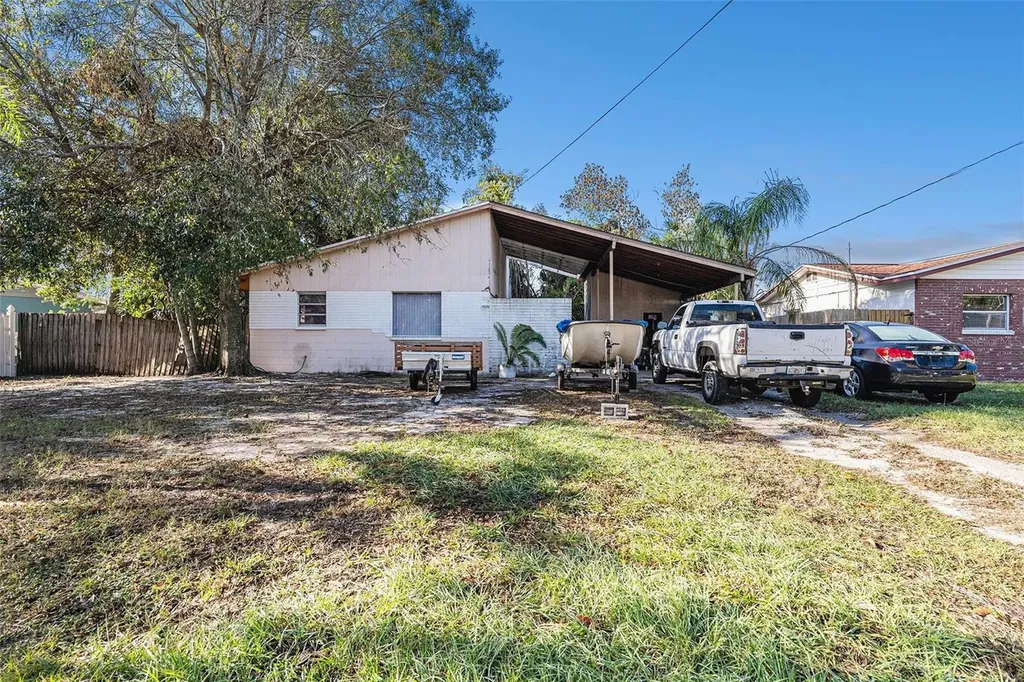 10704 Drummond Road Tampa FL 33615