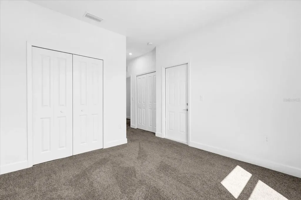 450 Lake Shore Parkway Davenport FL 33896