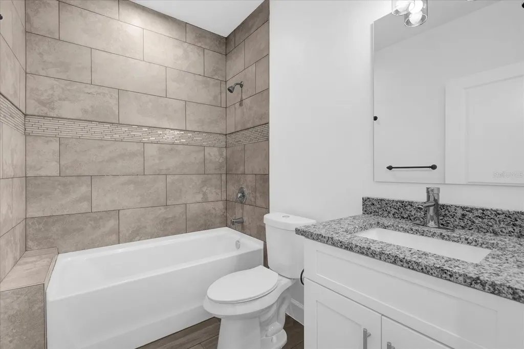 450 Lake Shore Parkway Davenport FL 33896