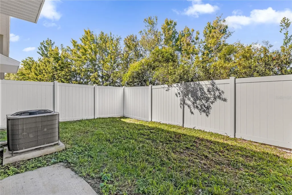 450 Lake Shore Parkway Davenport FL 33896