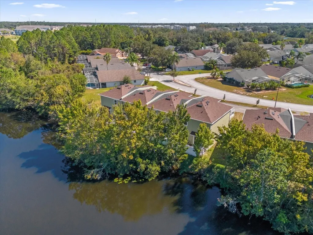 450 Lake Shore Parkway Davenport FL 33896