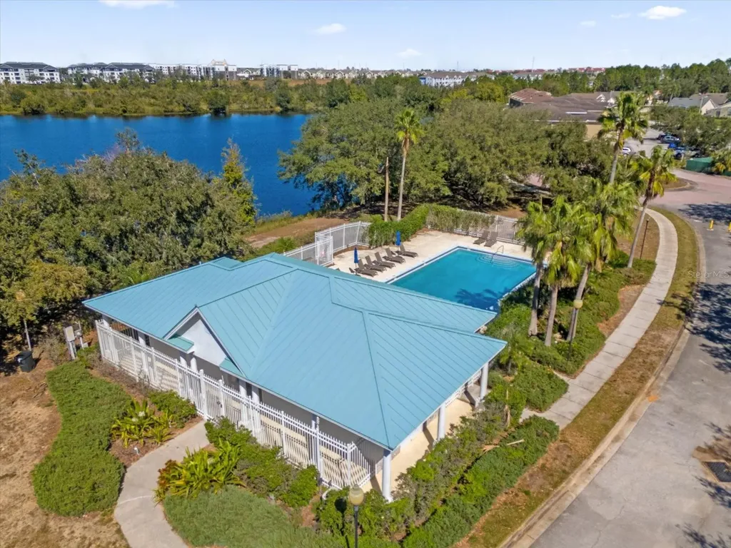 450 Lake Shore Parkway Davenport FL 33896