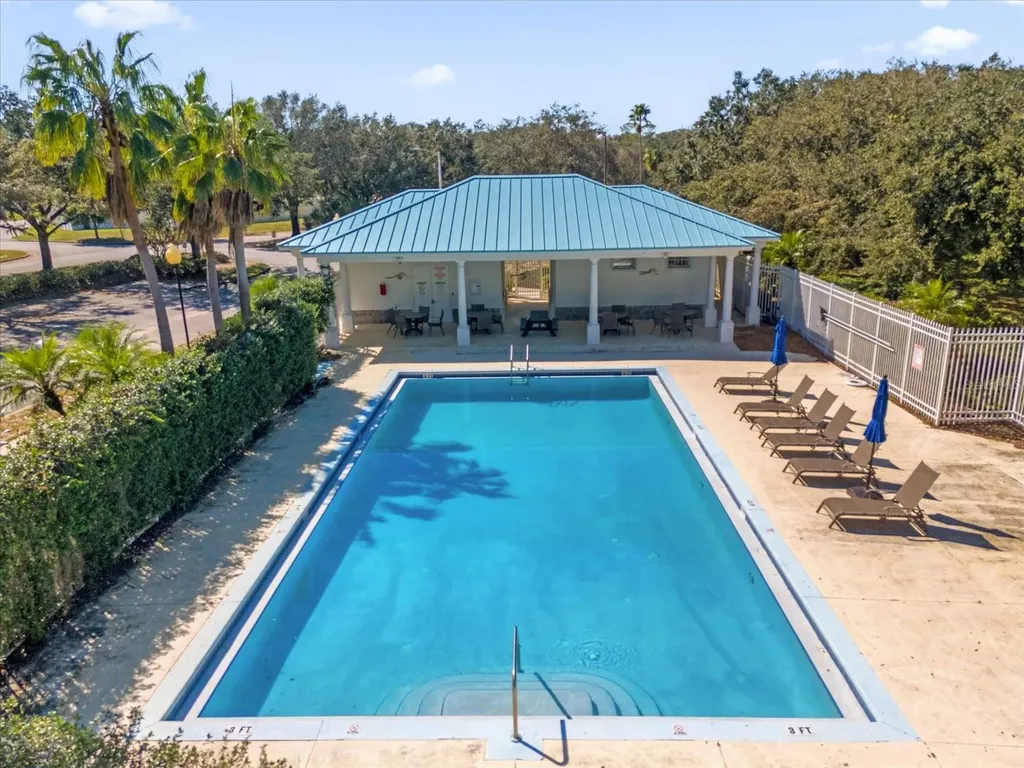 450 Lake Shore Parkway Davenport FL 33896