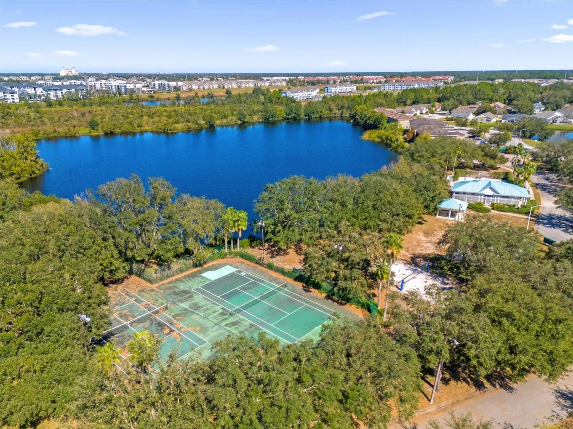 450 Lake Shore Parkway Davenport FL 33896