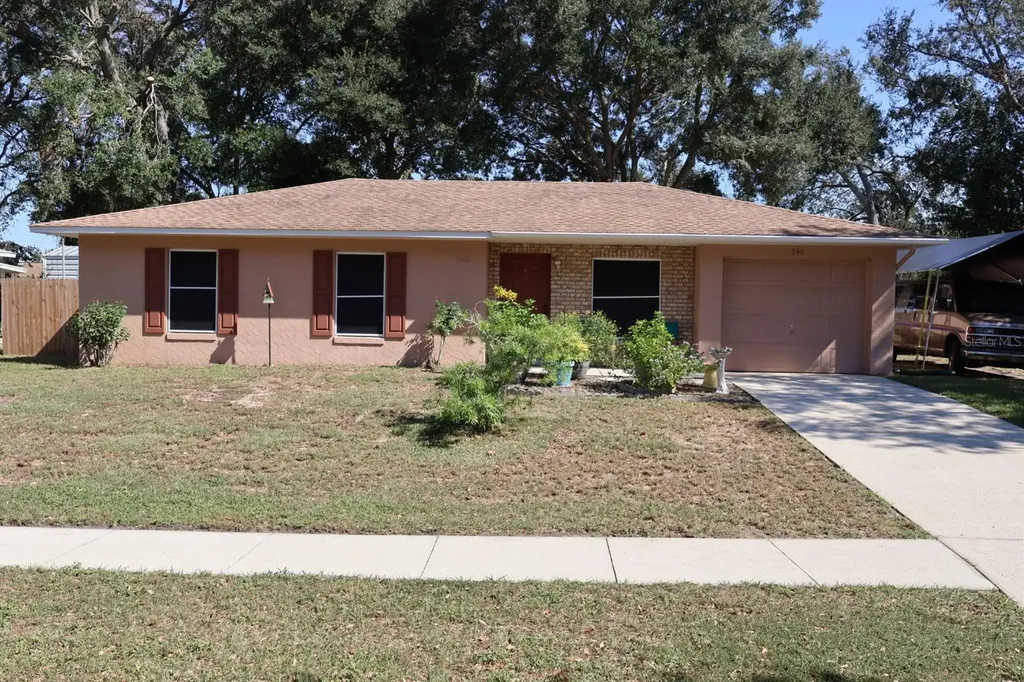 540 Park Glen Drive Tavares FL 32778