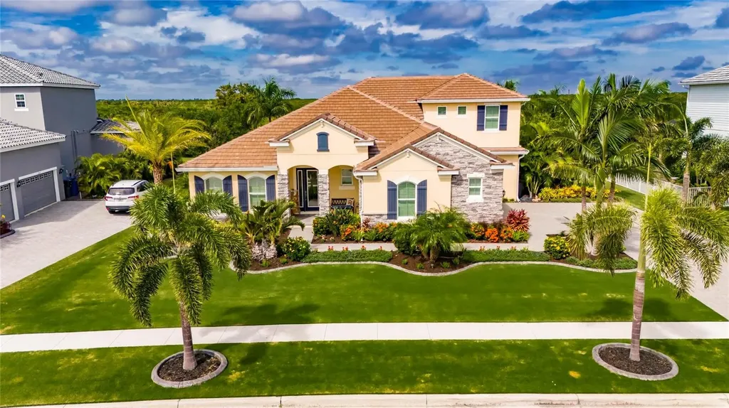 824 Manns Harbor Drive Apollo Beach FL 33572
