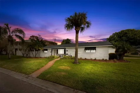 5001 Lansing Street NE St Petersburg FL 33703