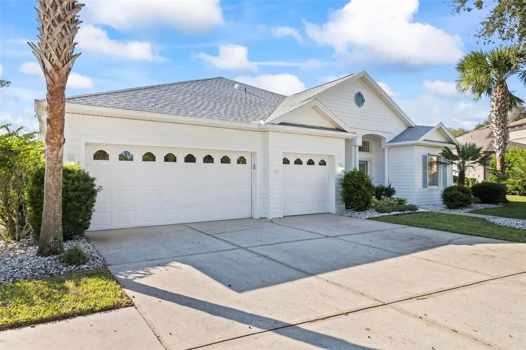 24 Chinier Street Palm Coast FL 32137