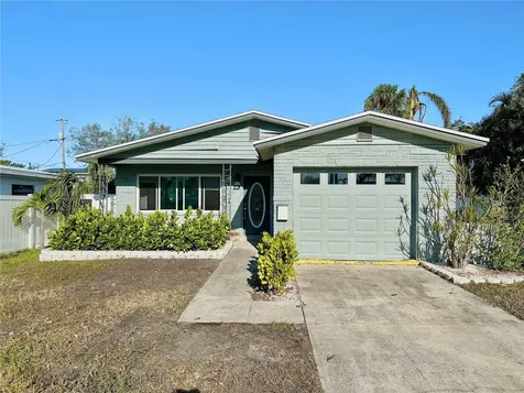 3634 Bayshore Boulevard NE St Petersburg FL 33703